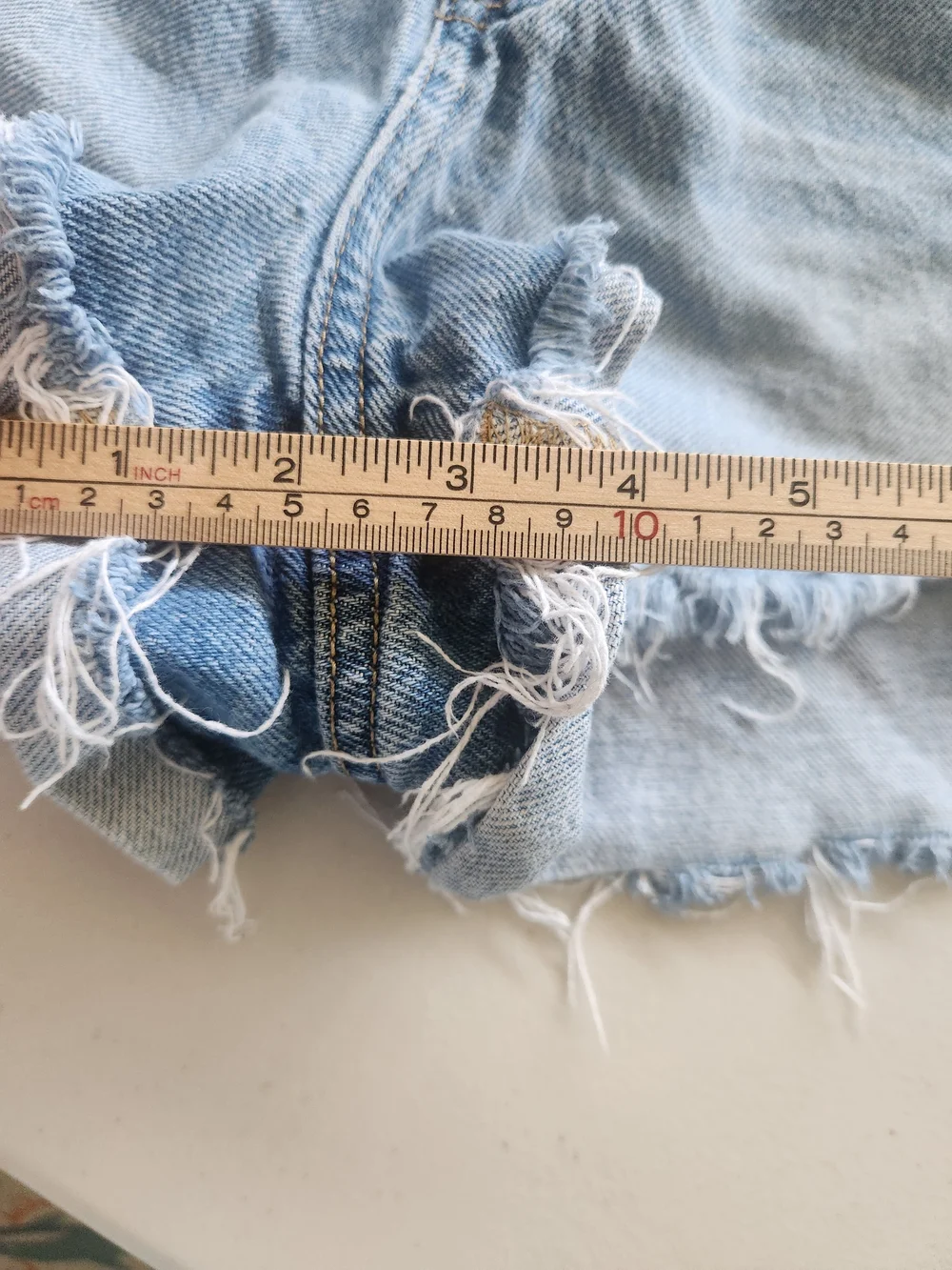 PacSun High Rise Distressed Denim Shorts Y2K Style Light Wash Approx 28 Waist